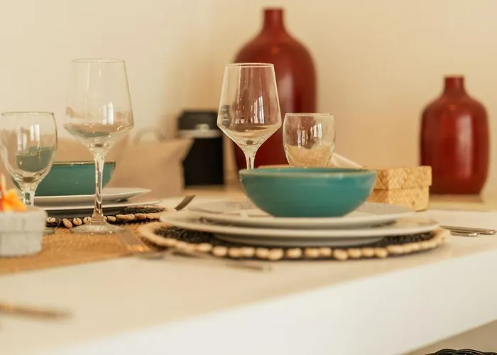 Stylish 3br Escape, 5 Mins To Вилла Семиньяк
