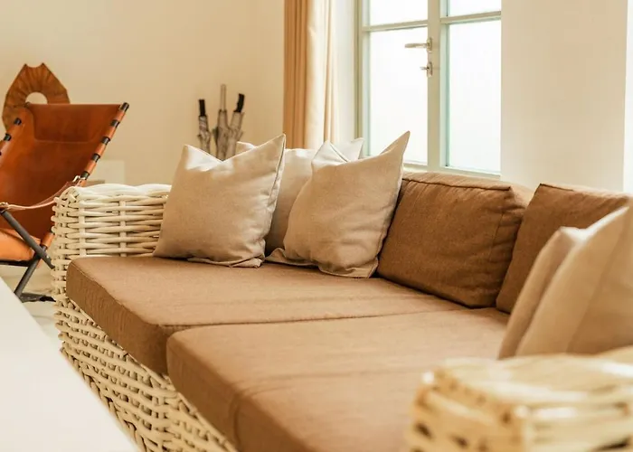 Вилла Stylish 3br Escape, 5 Mins To *
