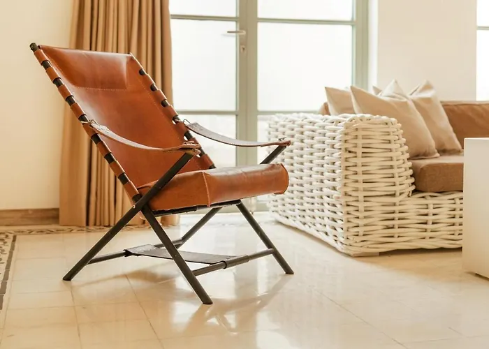 Stylish 3br Escape, 5 Mins To